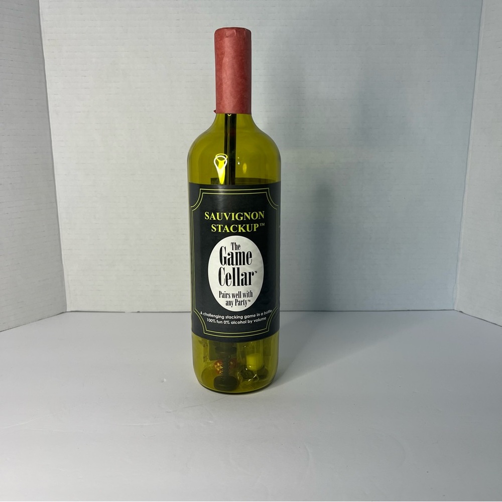 NEW‎ Sauvignon Stackup the Game Celler Card Game Wine Party Girls Night Game